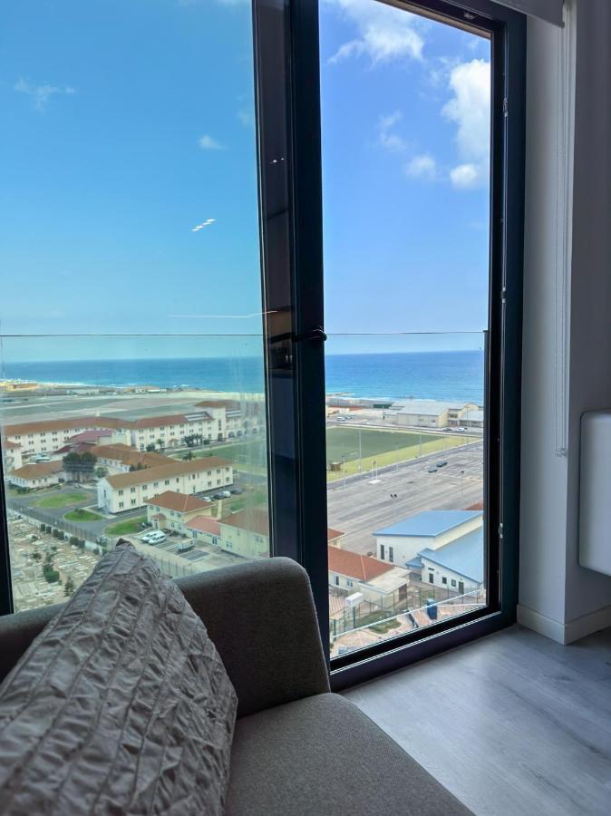 Top Floor Studio - The Hub Gibraltar - Self Catering Esterno foto